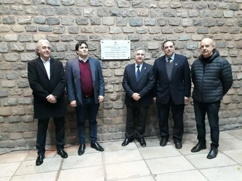 Legislatura entregó placa de reconocimiento por los 100 años del Club